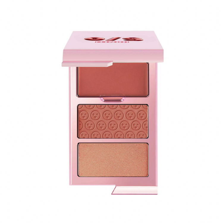 *Pre ordena* ONE/SIZE by Patrick Starrr  Cheek Clapper 3D Blush Trio Palette