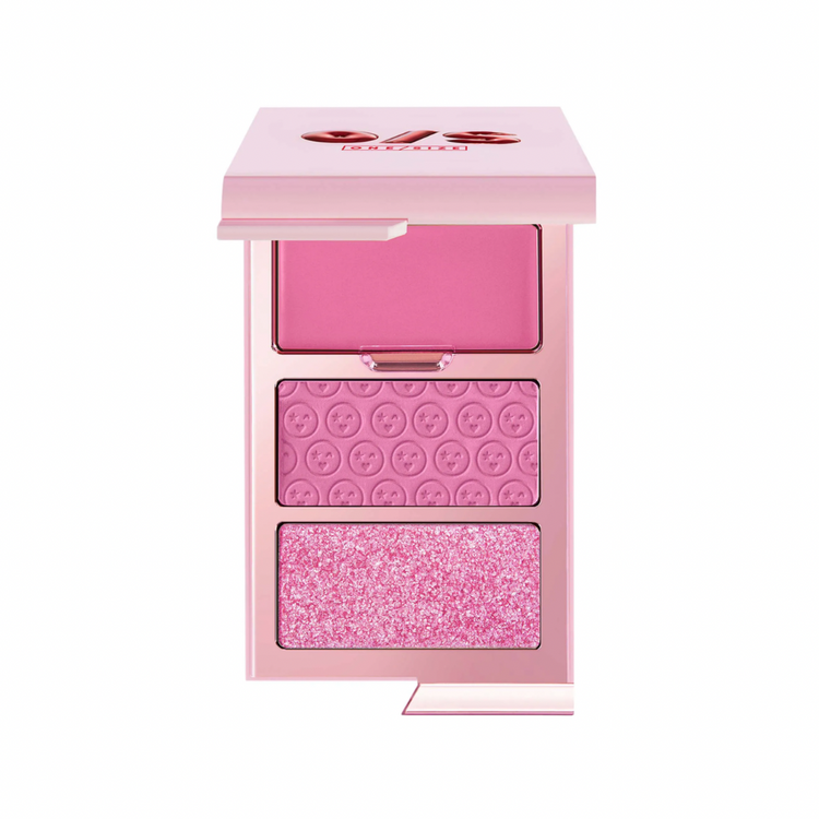 *Pre ordena* ONE/SIZE by Patrick Starrr  Cheek Clapper 3D Blush Trio Palette